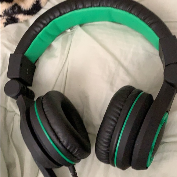 Xbox headset brand new - Picture 1 of 1
